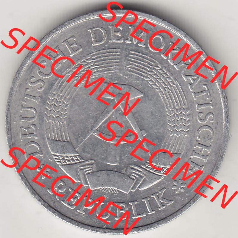 Münzen Deutschland DDR 1972-1990, A 1 Mark 1977-1. Vorderseite einer 1 Mark Münze / Umlaufmünze aus Deutschland der ehemaligen DDR in Europa als Digitales Bild / Bildmaterial... Sammlung