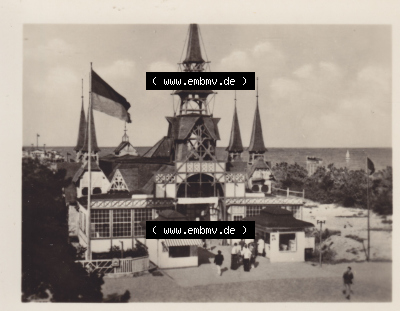Alte Fotos von Seebad Heringsdorf in Mecklenburg-Vorpommern Seebrücken-Eingang. Alter und echter original Foto-Abzug aus einer... Sammlung